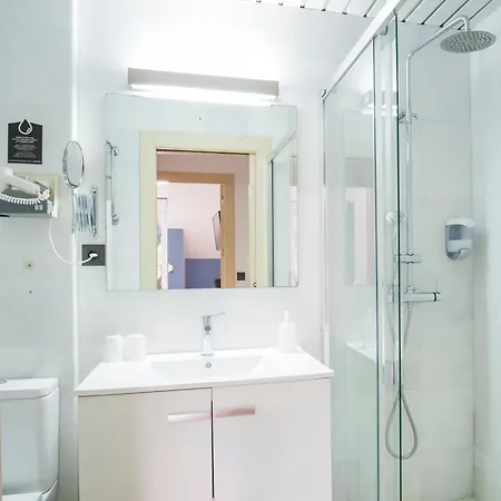 מלון Alda Don Carlos